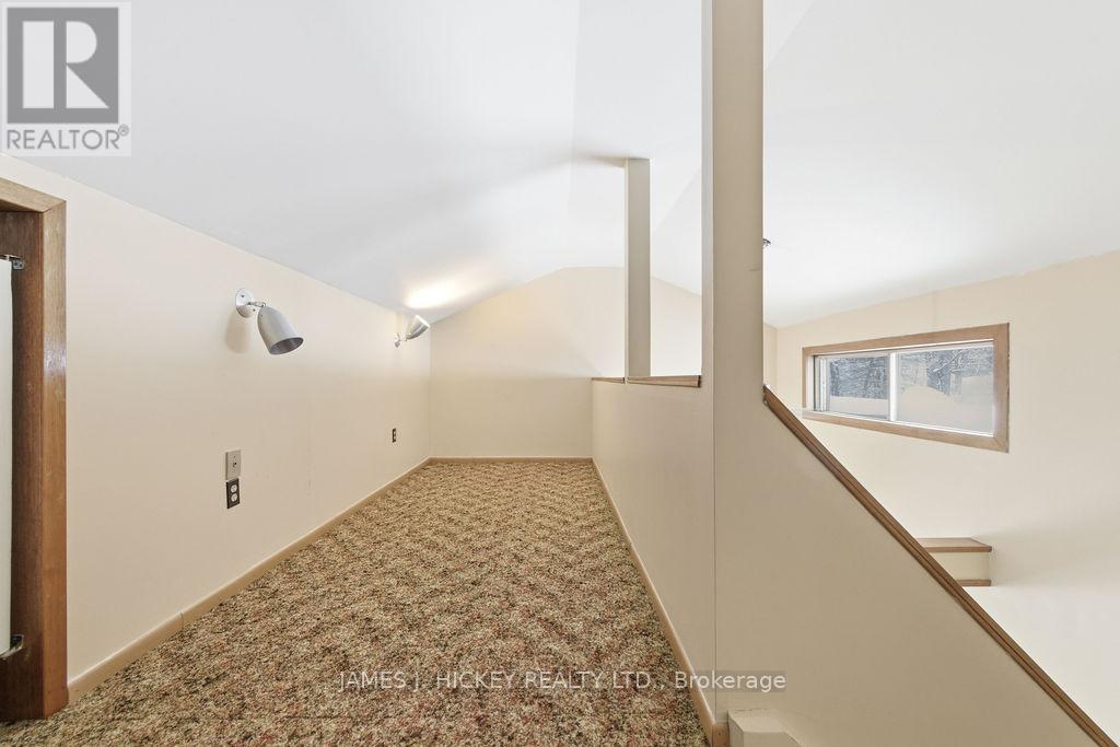 94 Glendale Avenue, Deep River, Ontario  K0J 1P0 - Photo 32 - X12652092