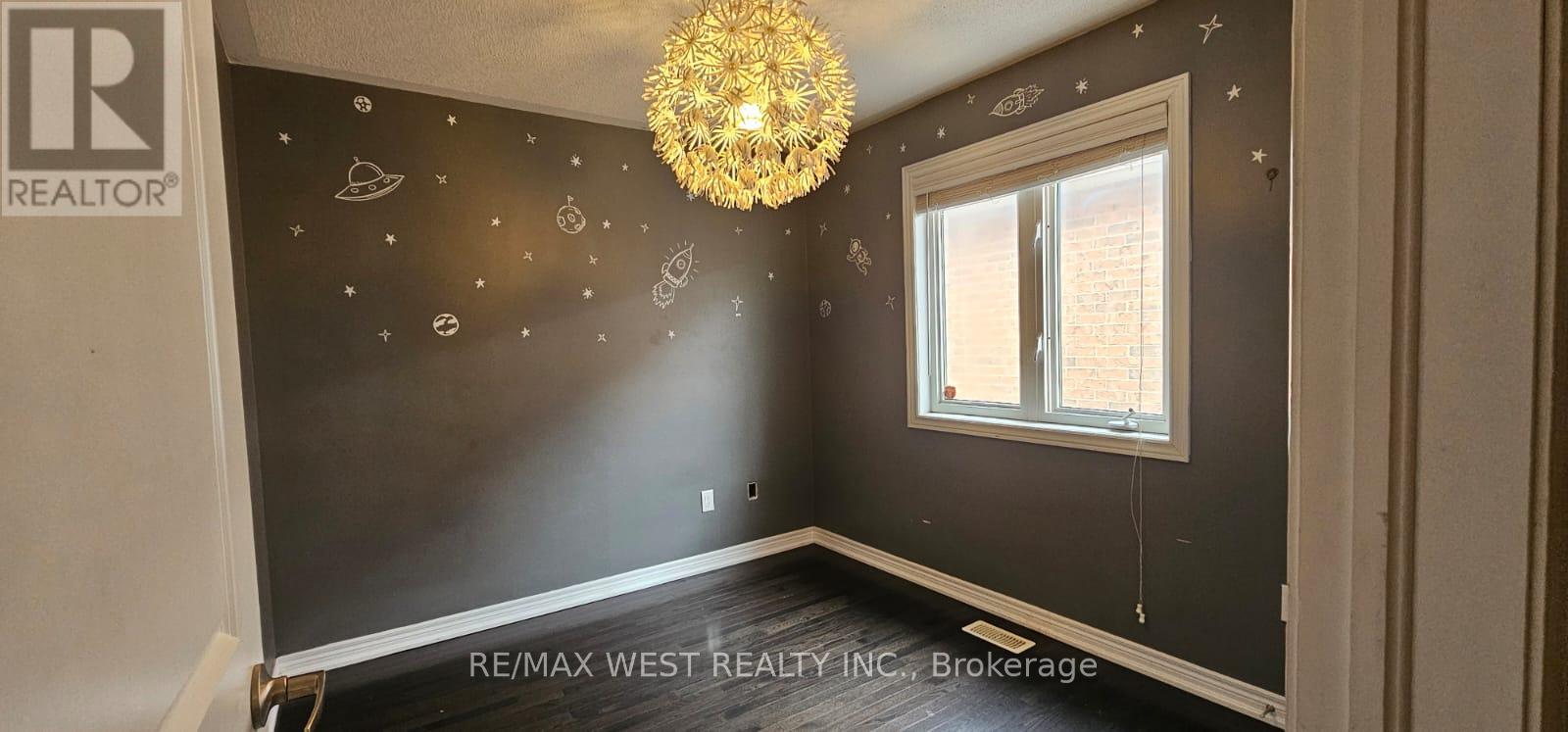 38 Wasaga Road, Brampton, Ontario  L6X 3B1 - Photo 15 - W12628398