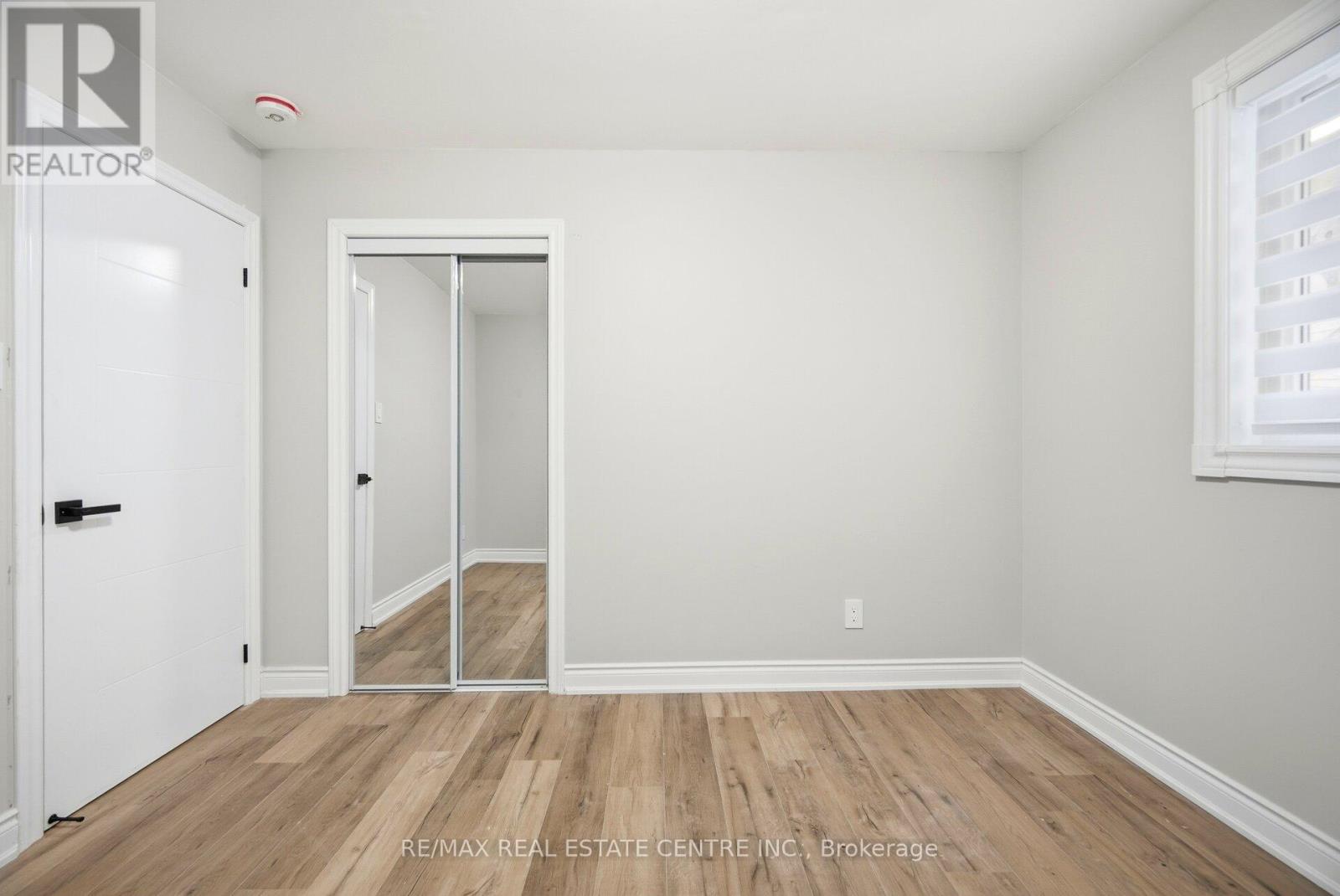 Main Floor - 830 Embassy Avenue, Mississauga, Ontario  L5J 2Y2 - Photo 36 - W12670876