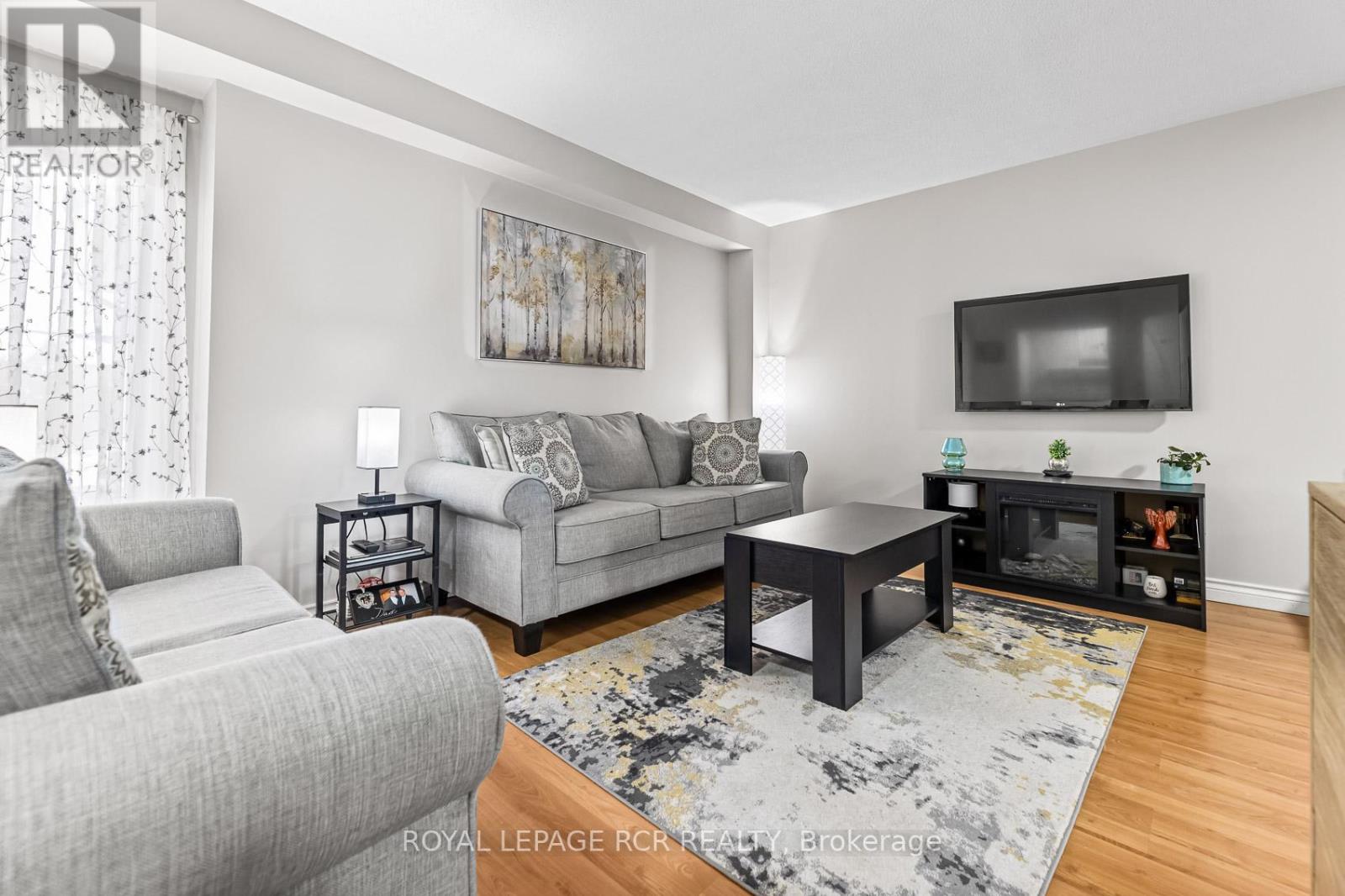 120 Howard Crescent, Orangeville, Ontario  L9W 4W2 - Photo 4 - W12670882