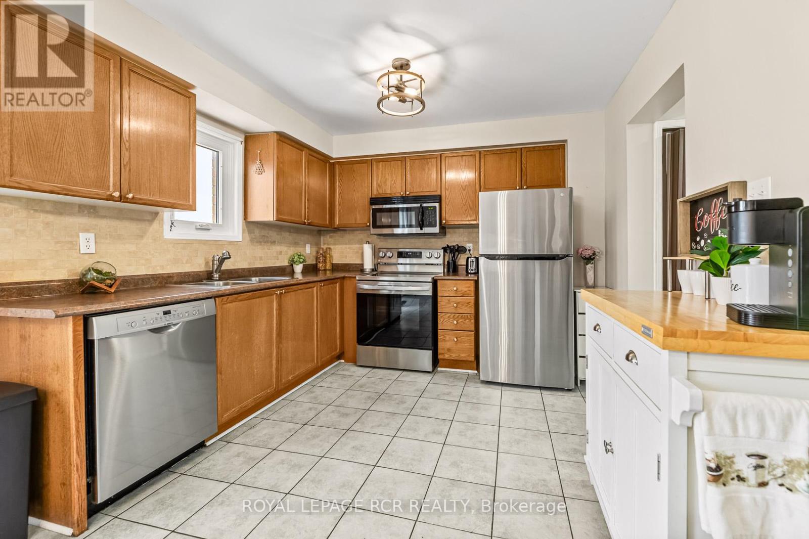 120 Howard Crescent, Orangeville, Ontario  L9W 4W2 - Photo 7 - W12670882