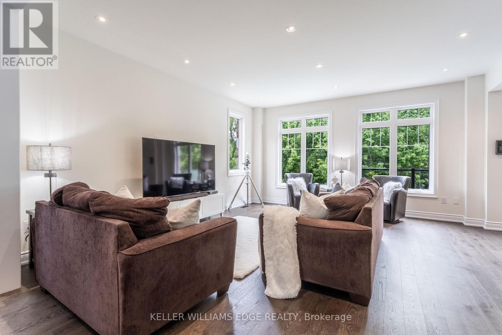 64 Elysian Fields Circle, Brampton, Ontario  L6Y 6E8 - Photo 8 - W12670894