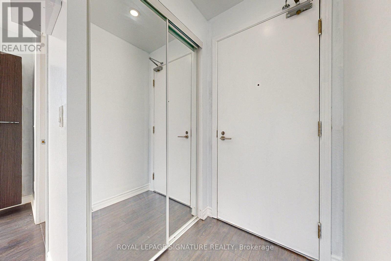 1012 - 15 James Finlay Way, Toronto, Ontario  M3M 0B3 - Photo 18 - W12670902