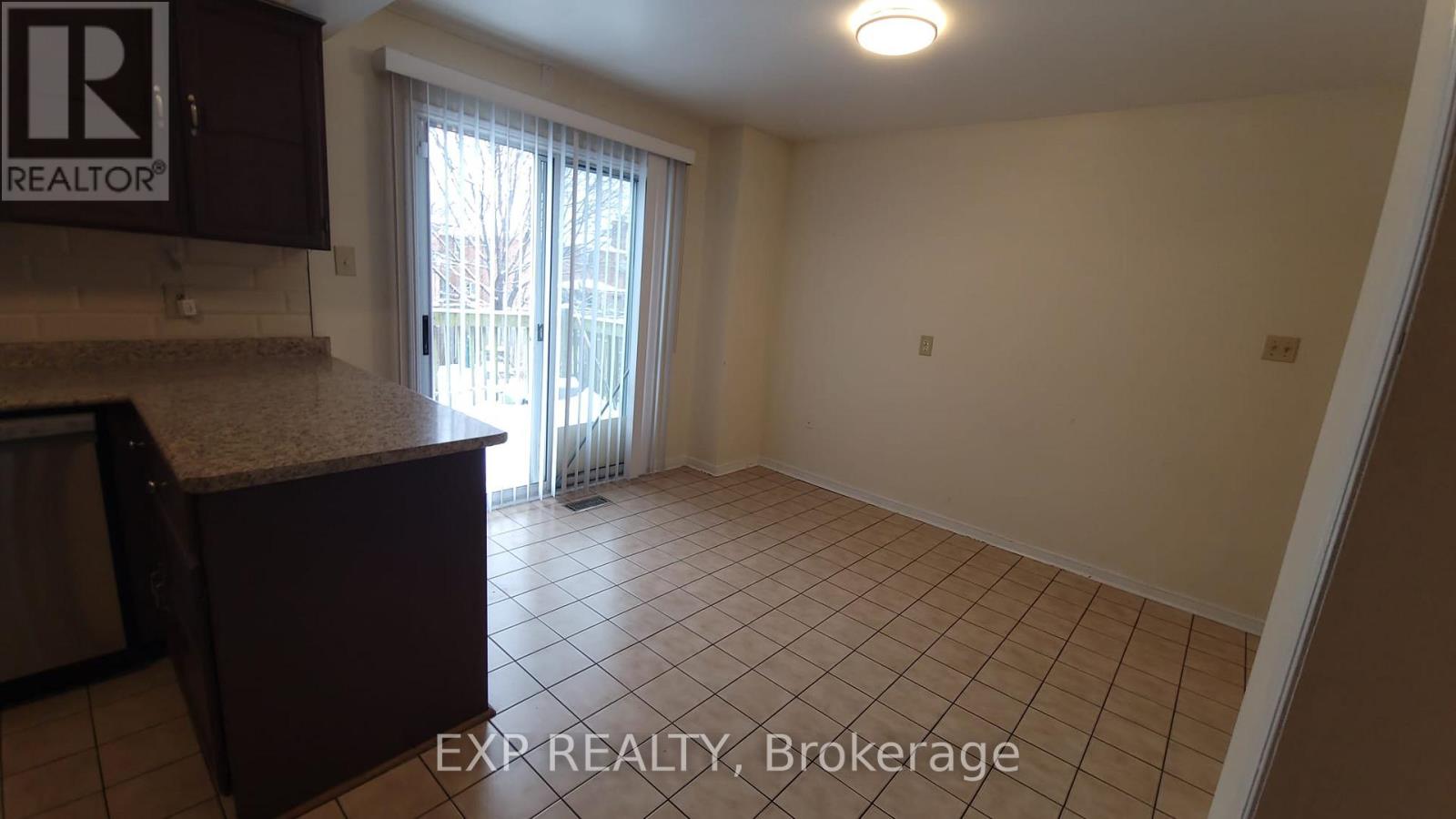 4483 Radisson Crescent, Mississauga, Ontario  L5M 4C8 - Photo 13 - W12670912