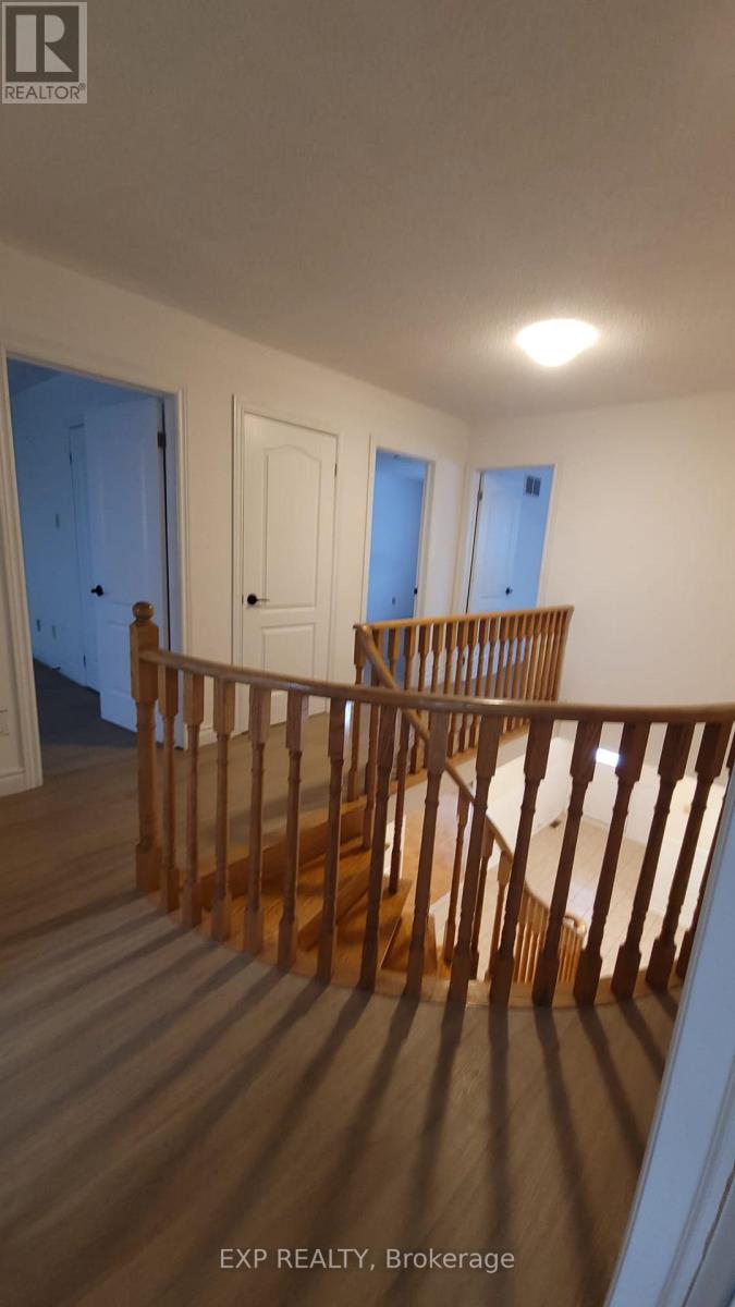 4483 Radisson Crescent, Mississauga, Ontario  L5M 4C8 - Photo 16 - W12670912