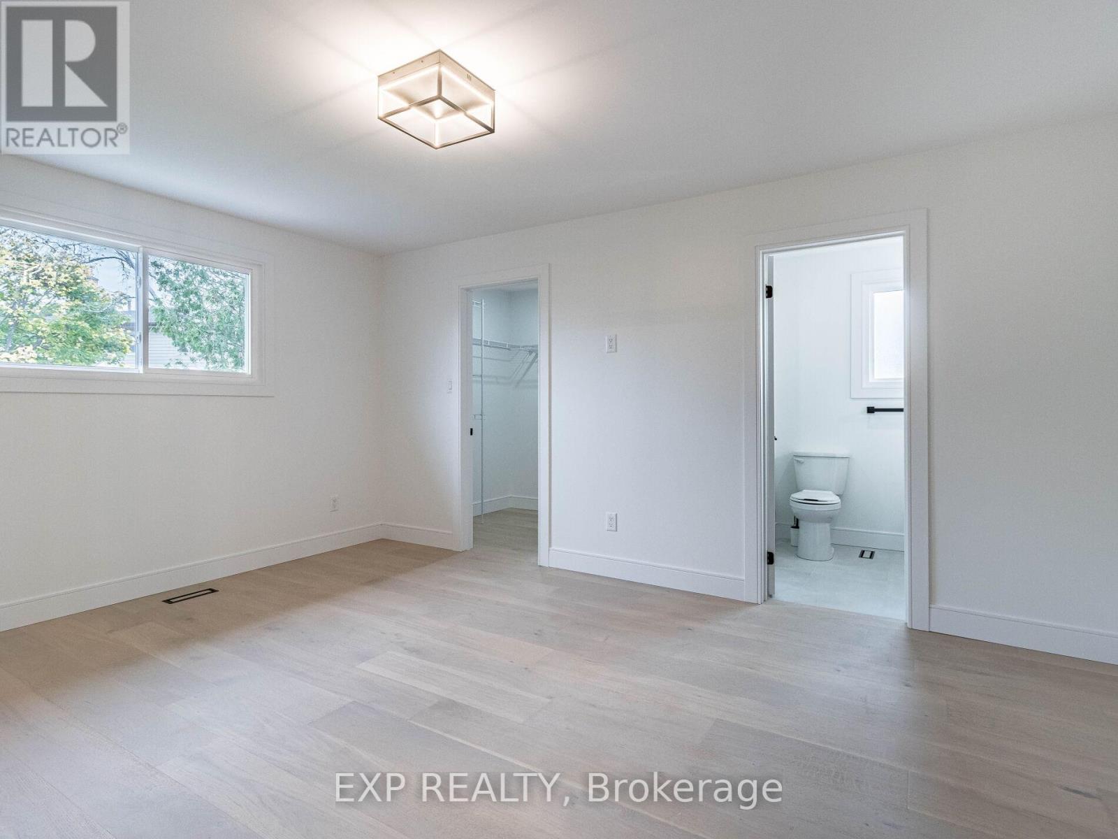 Upper Level - 3278 Trevor Court, Mississauga, Ontario  L5L 1V1 - Photo 19 - W12670956