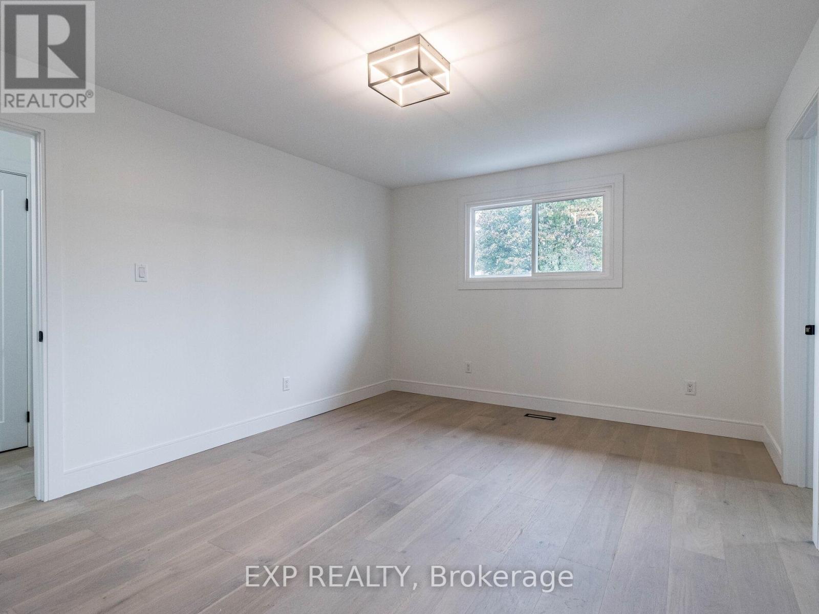 Upper Level - 3278 Trevor Court, Mississauga, Ontario  L5L 1V1 - Photo 20 - W12670956