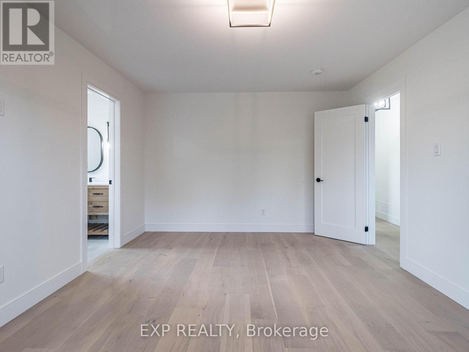 Upper Level - 3278 Trevor Court, Mississauga, Ontario  L5L 1V1 - Photo 21 - W12670956