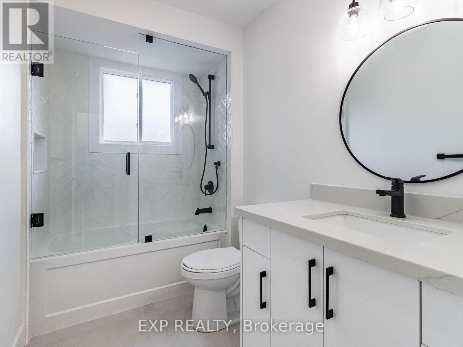 Upper Level - 3278 Trevor Court, Mississauga, Ontario  L5L 1V1 - Photo 27 - W12670956