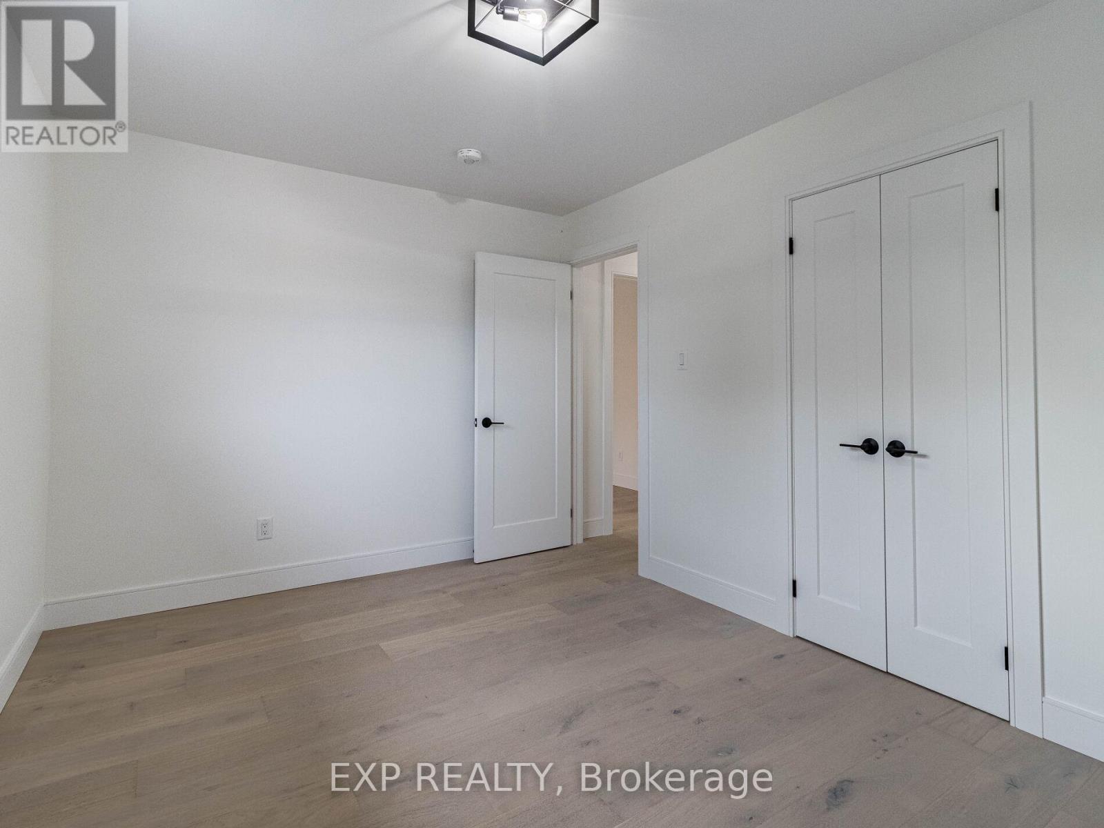 Upper Level - 3278 Trevor Court, Mississauga, Ontario  L5L 1V1 - Photo 28 - W12670956