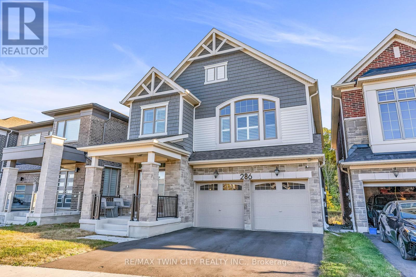 286 FORESTWALK STREET, Kitchener, Ontario