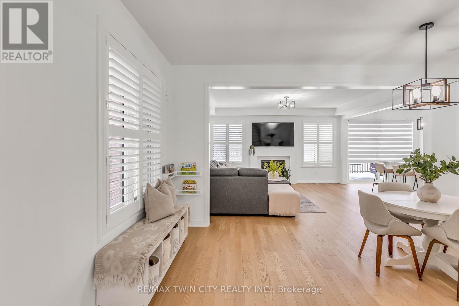 286 Forestwalk Street, Kitchener, Ontario  N2R 0T2 - Photo 18 - X12670966