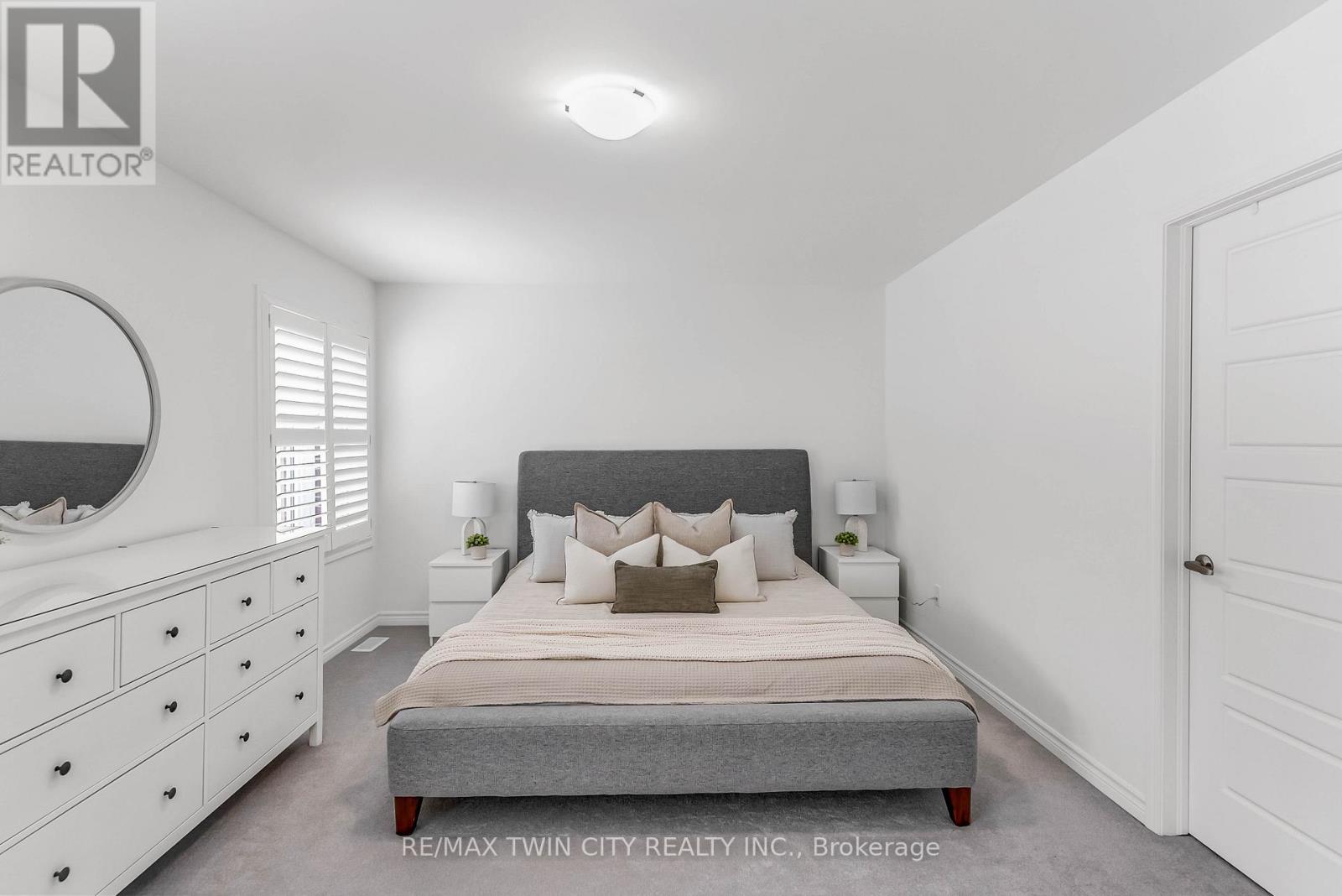 286 Forestwalk Street, Kitchener, Ontario  N2R 0T2 - Photo 25 - X12670966