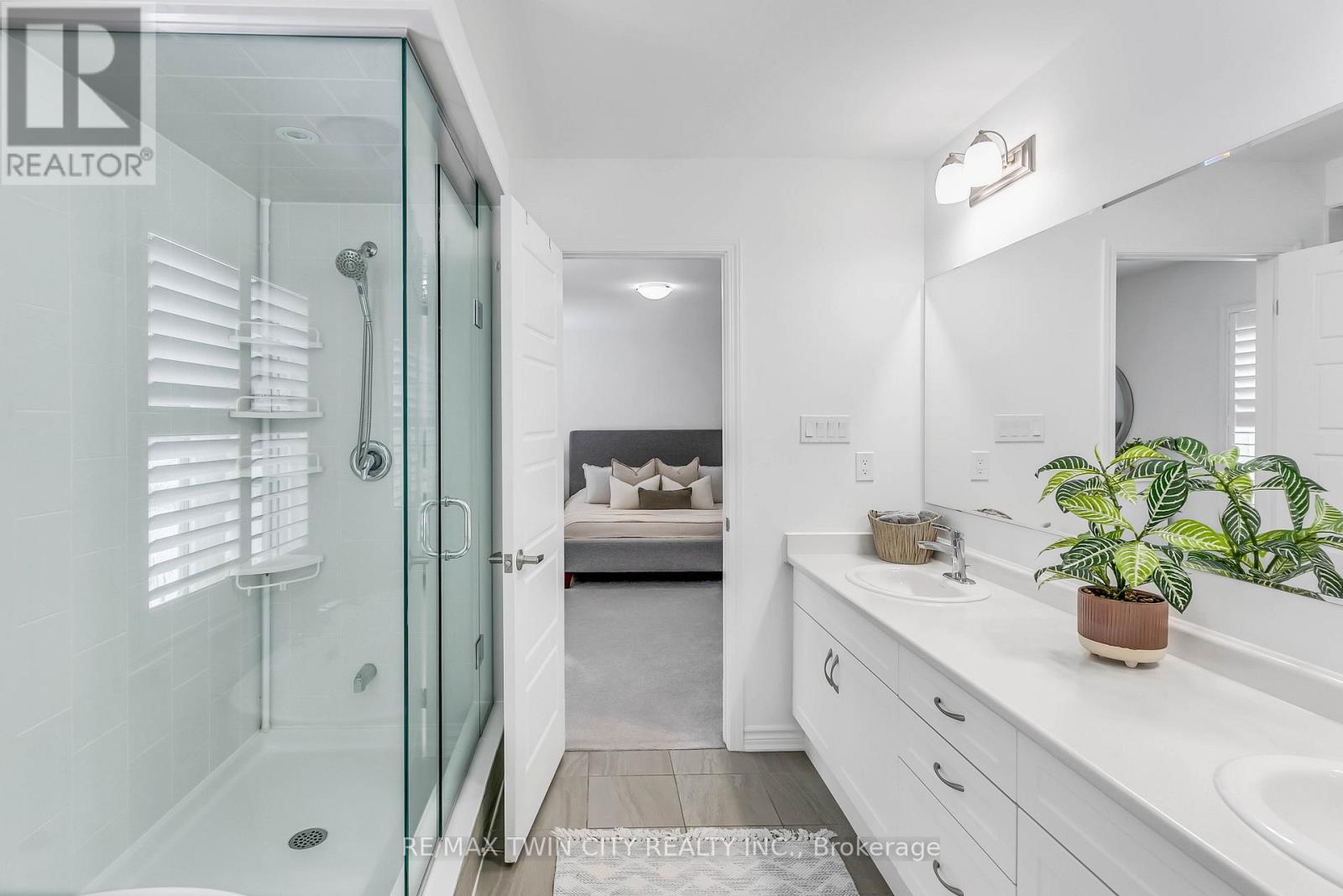 286 Forestwalk Street, Kitchener, Ontario  N2R 0T2 - Photo 27 - X12670966