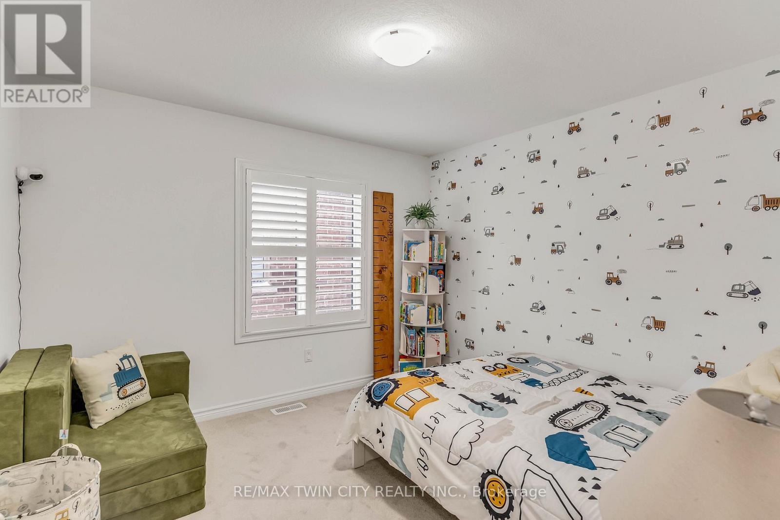 286 Forestwalk Street, Kitchener, Ontario  N2R 0T2 - Photo 37 - X12670966