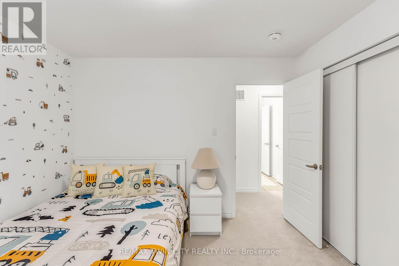 286 Forestwalk Street, Kitchener, Ontario  N2R 0T2 - Photo 38 - X12670966