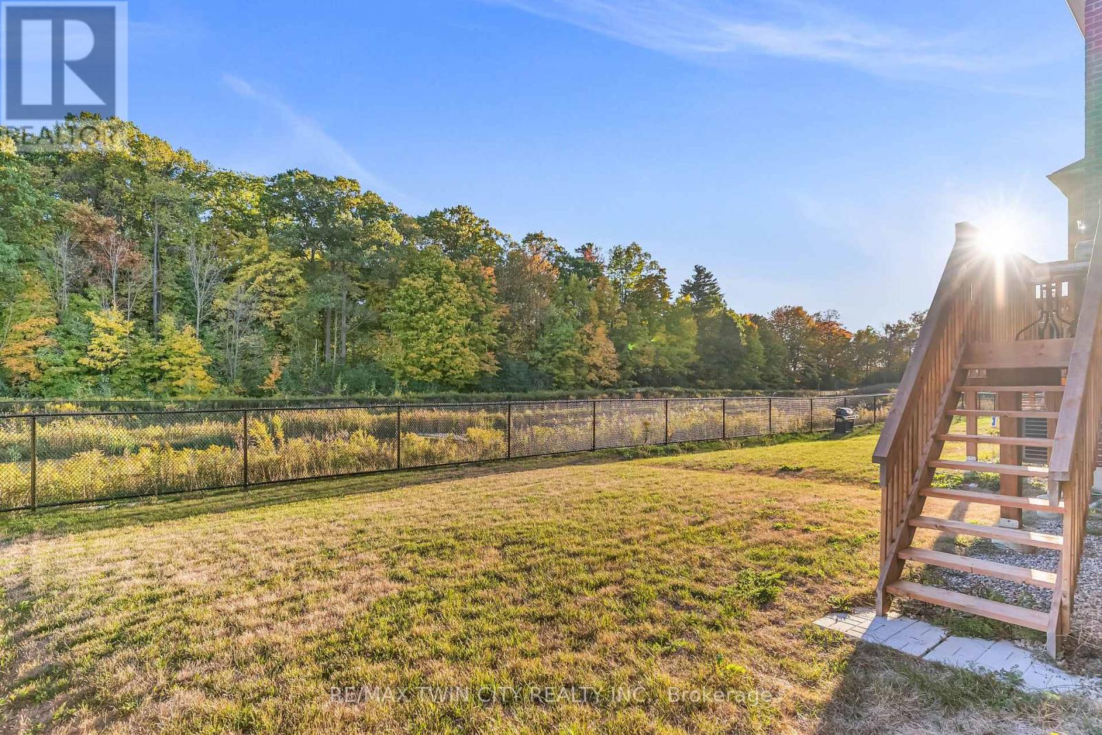 286 Forestwalk Street, Kitchener, Ontario  N2R 0T2 - Photo 41 - X12670966