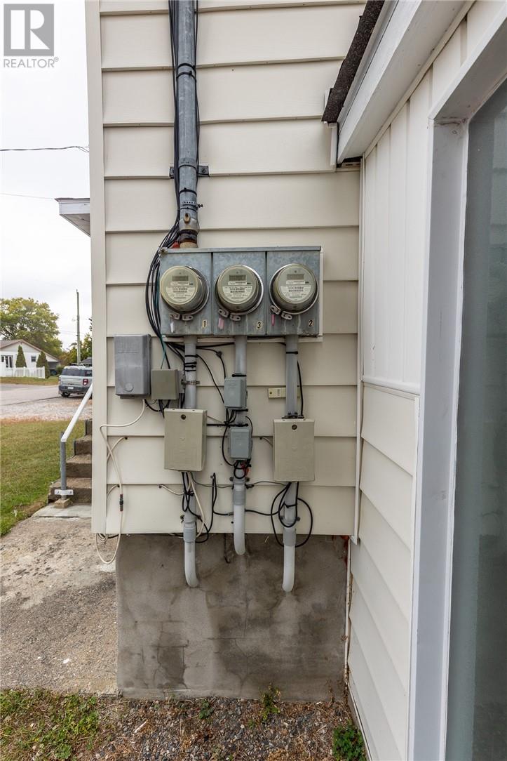 266 Albert Street, Espanola, Ontario  P5E 1H1 - Photo 17 - 2126018