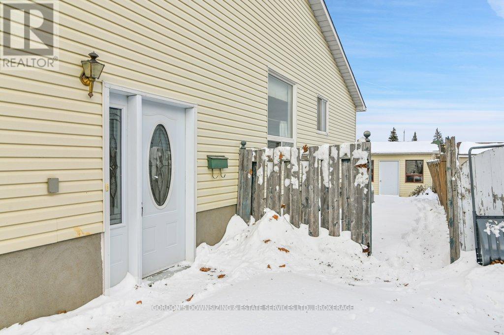 556 Jase Street, Cornwall, Ontario  K6H 7G5 - Photo 3 - X12671008