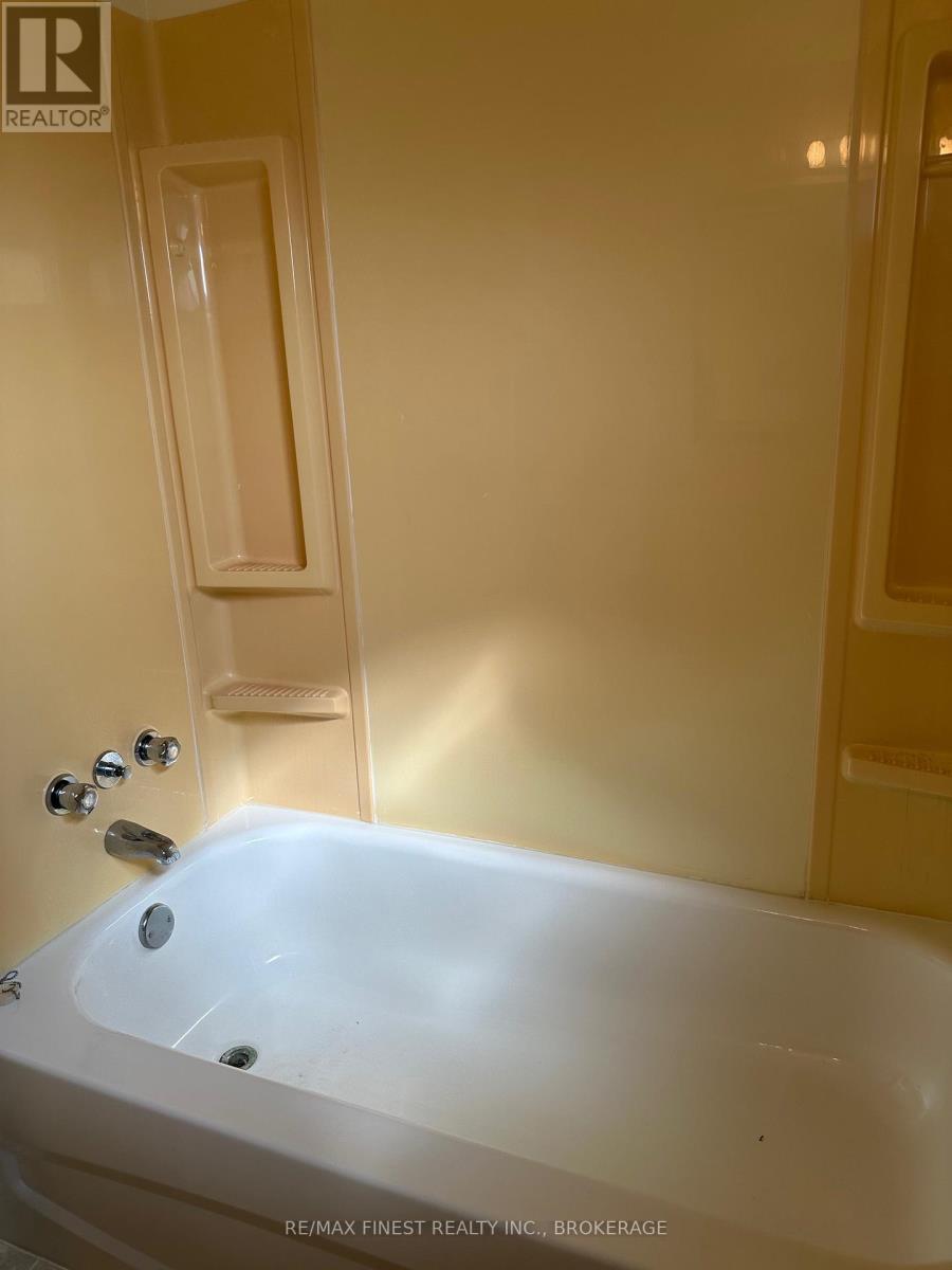 4329 E.r. Orser Drive, Frontenac, Ontario  K0H 2W0 - Photo 15 - X12671020