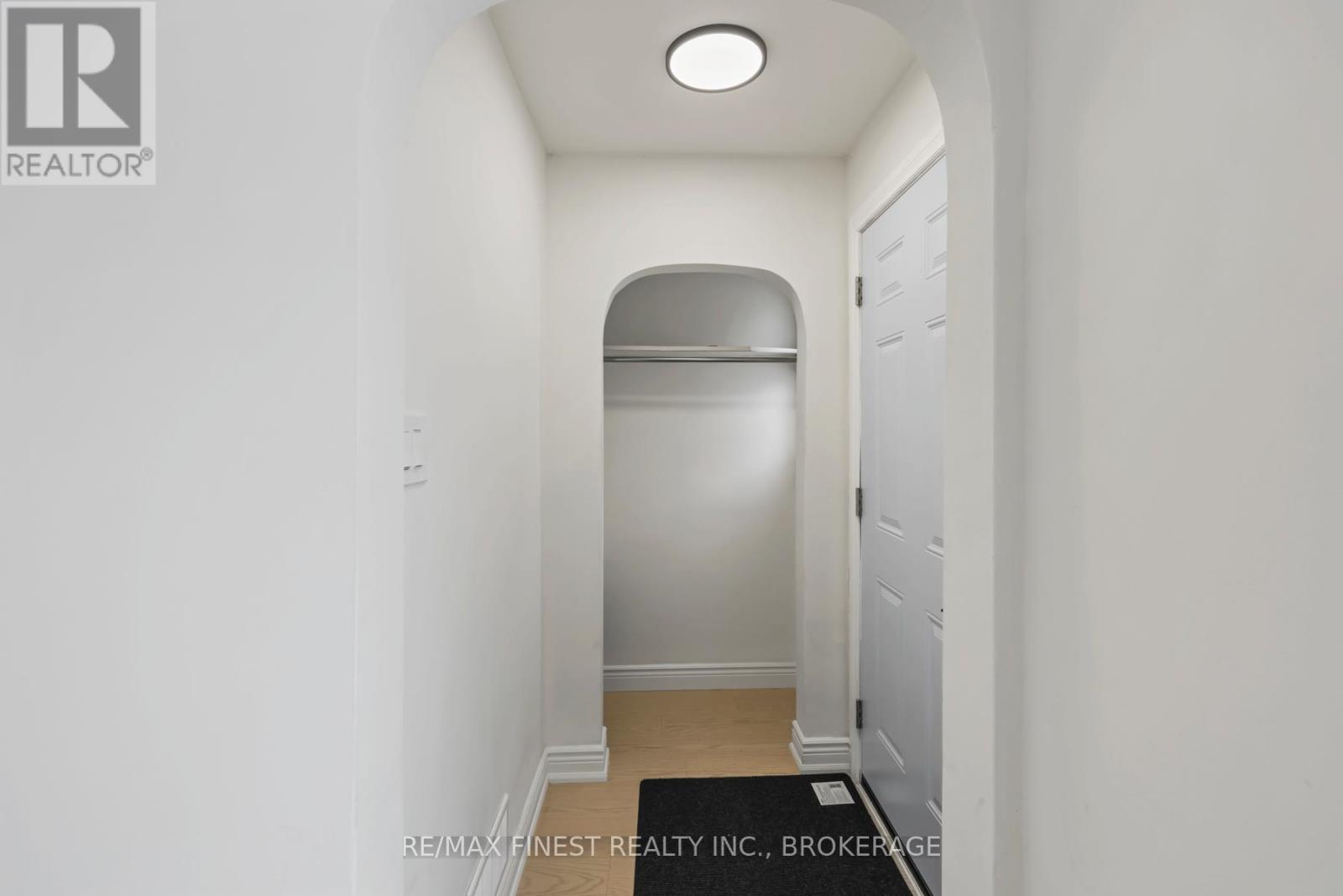 782 Victoria Street, Kingston, Ontario K7K 4T1 - Photo 3 - X12671022