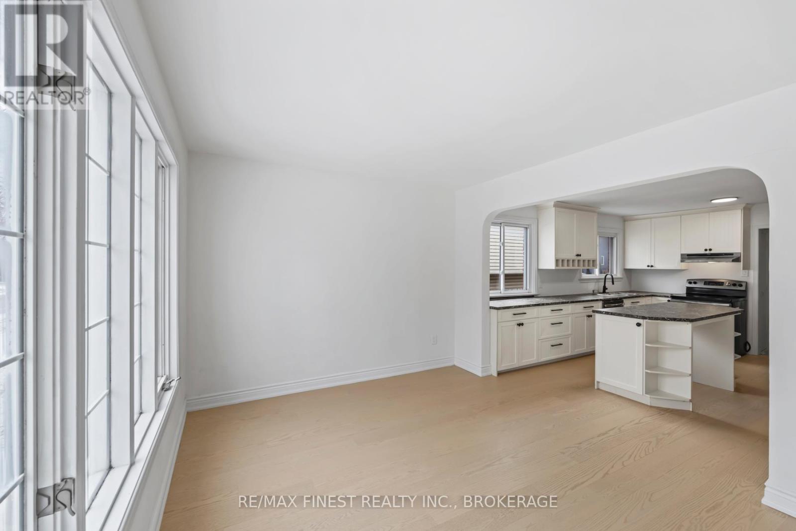 782 Victoria Street, Kingston, Ontario K7K 4T1 - Photo 4 - X12671022