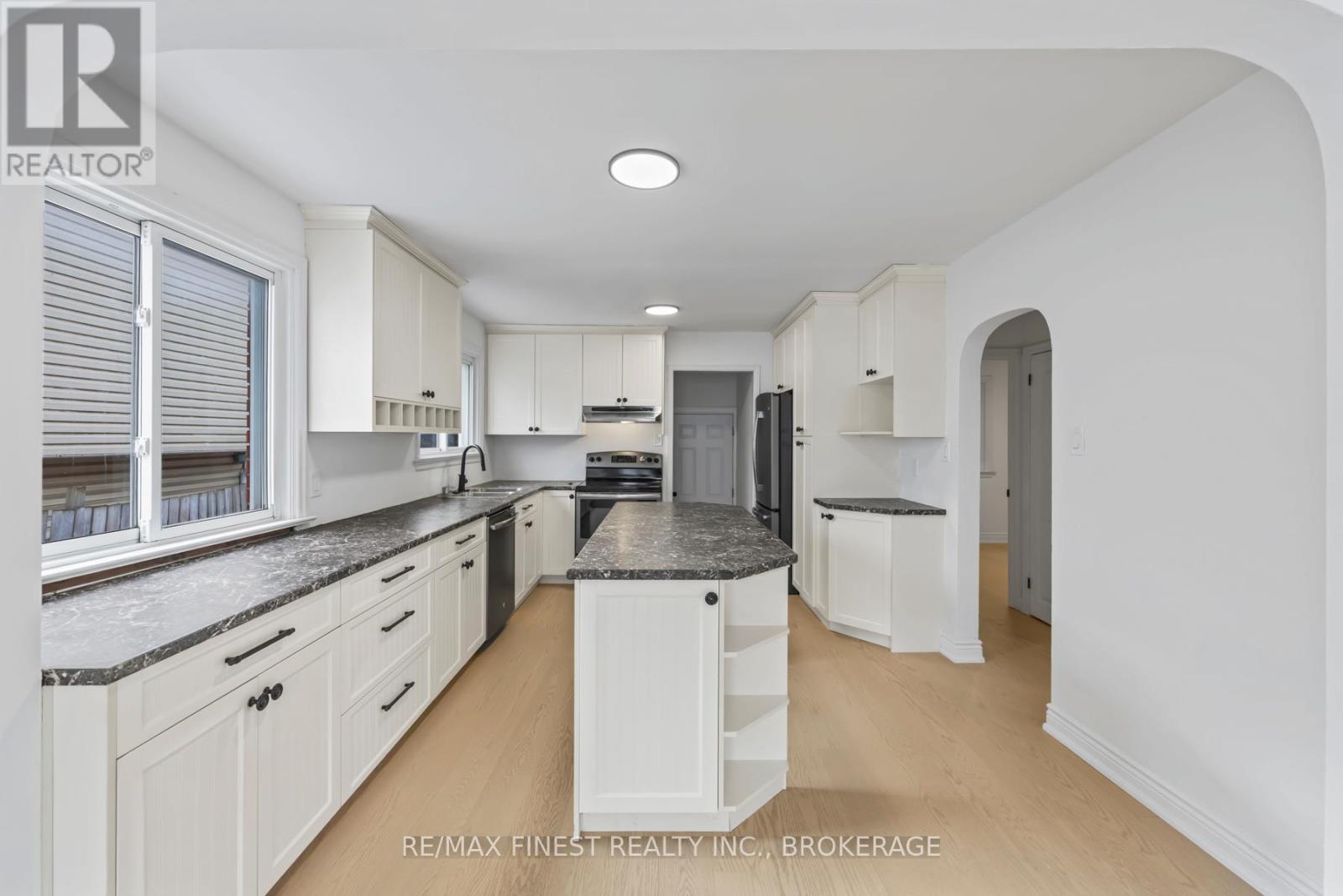 782 Victoria Street, Kingston, Ontario K7K 4T1 - Photo 9 - X12671022