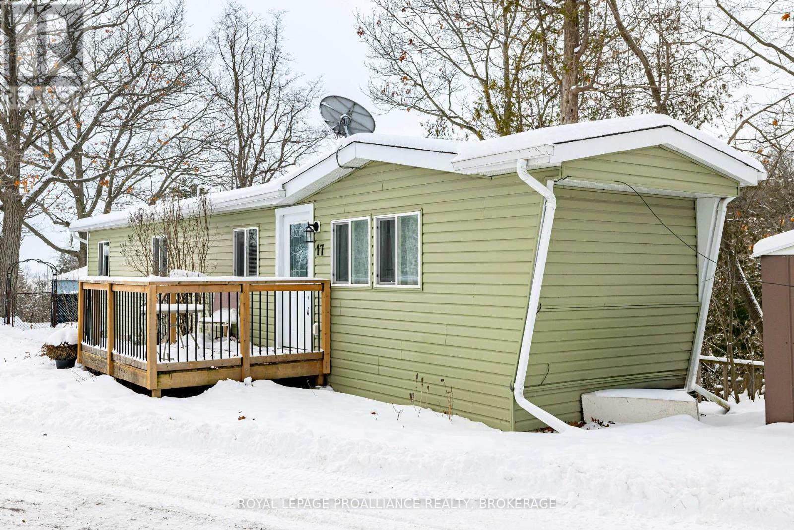 17 - 5569 Bath Road, Loyalist, Ontario K0H 1G0 - Photo 2 - X12671082