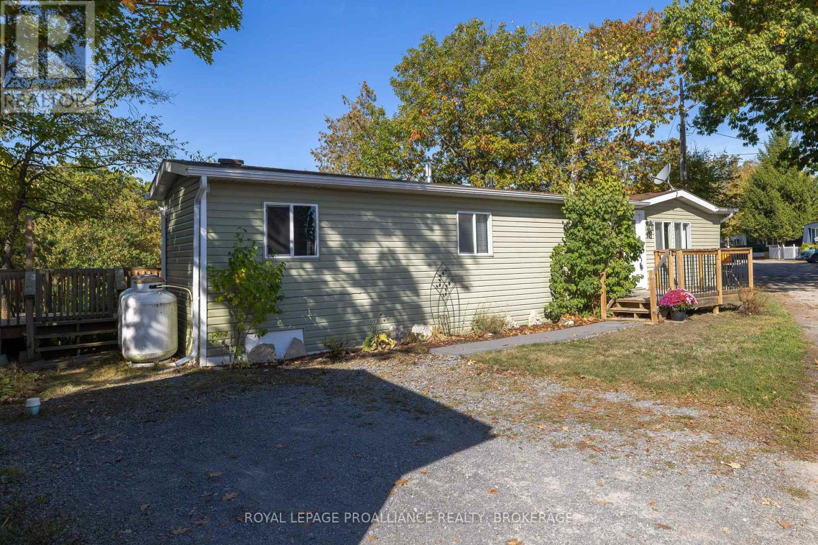 17 - 5569 Bath Road, Loyalist, Ontario K0H 1G0 - Photo 44 - X12671082