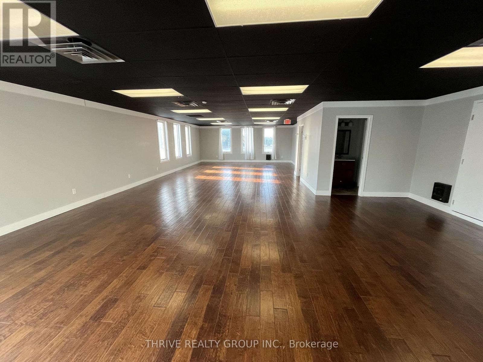 Main - 426 Third Street, London East, Ontario  N5W 4W6 - Photo 3 - X12671010