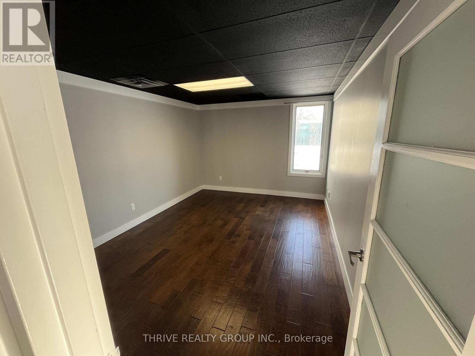 Main - 426 Third Street, London East, Ontario  N5W 4W6 - Photo 4 - X12671010