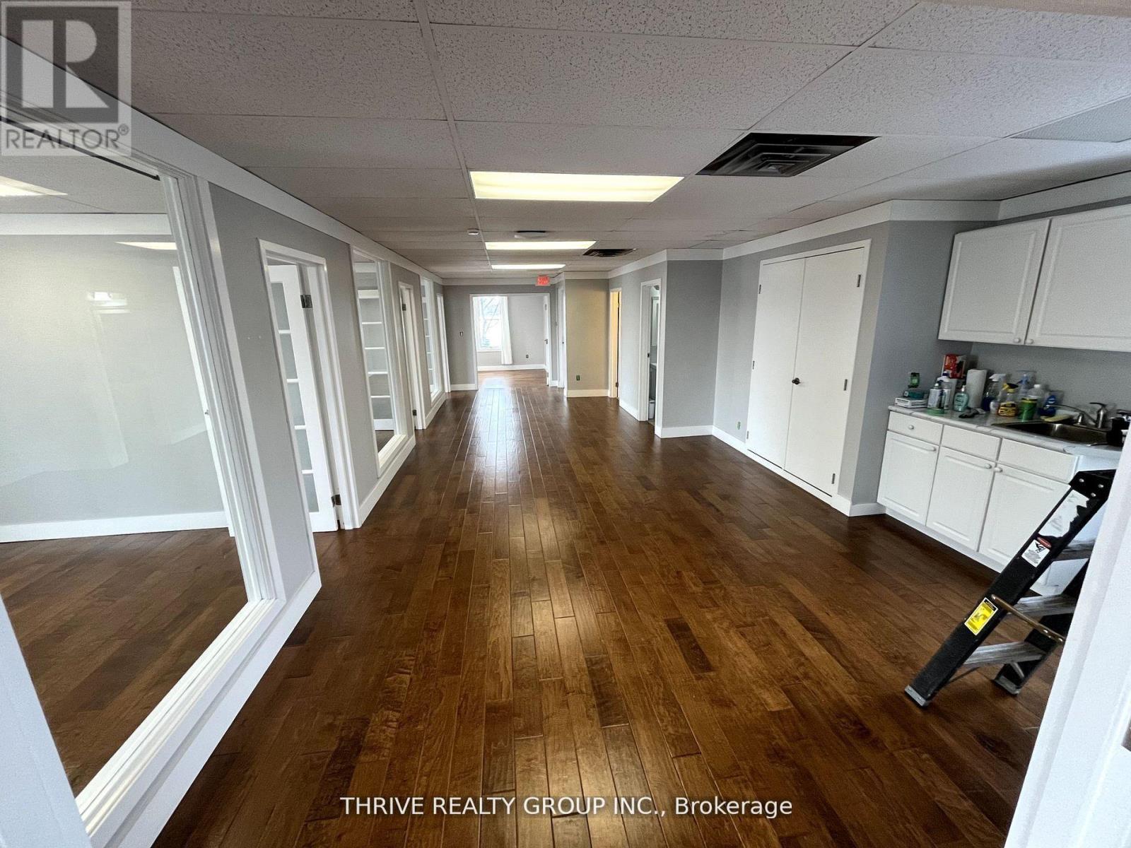 Upper - 426 Third Street, London East, Ontario  N5W 4W6 - Photo 3 - X12671012