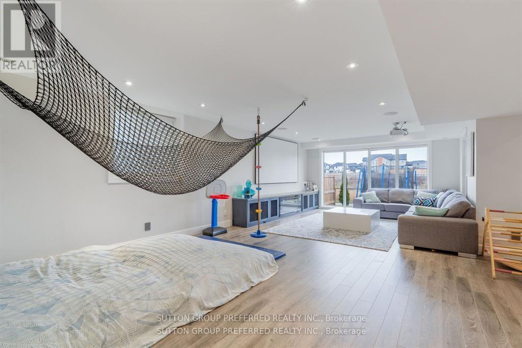 2058 Wateroak Drive, London North, Ontario  N6G 0P9 - Photo 31 - X12671098