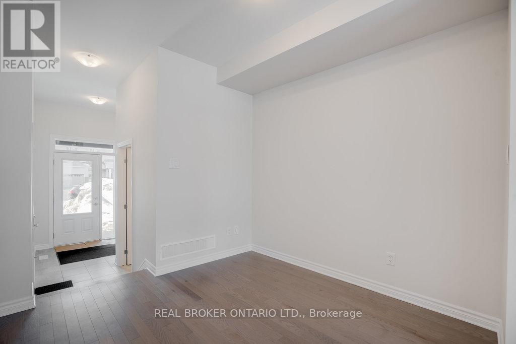 944 Socca Crescent, Ottawa, Ontario  K4A 5M1 - Photo 3 - X12671004