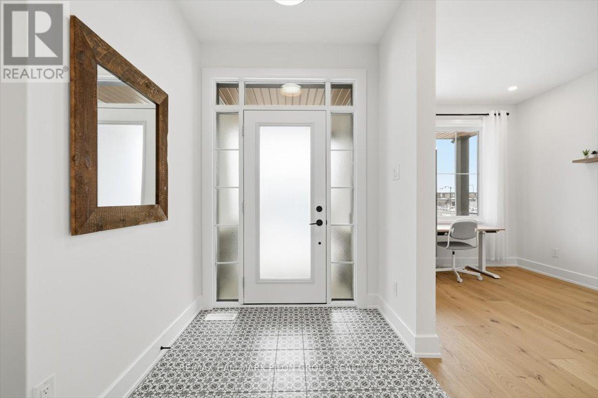 296 Cornice Street, Ottawa, Ontario  K1W 0R4 - Photo 17 - X12671062