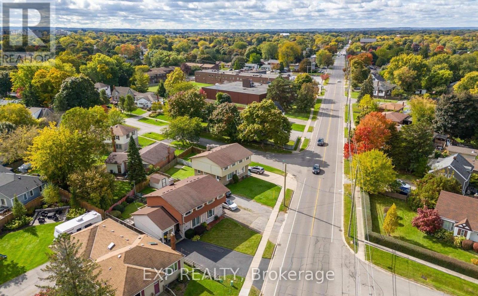 310 1/2 Linwell Road, St. Catharines, Ontario  L2N 1T3 - Photo 2 - X12670992