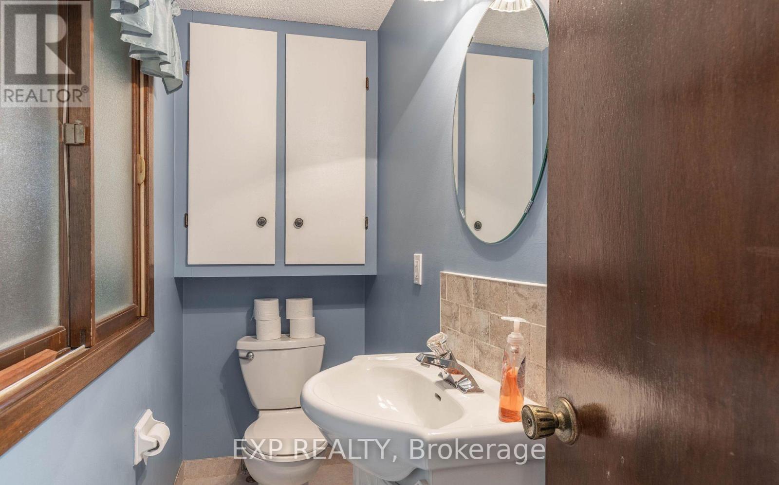 310 1/2 Linwell Road, St. Catharines, Ontario  L2N 1T3 - Photo 9 - X12670992