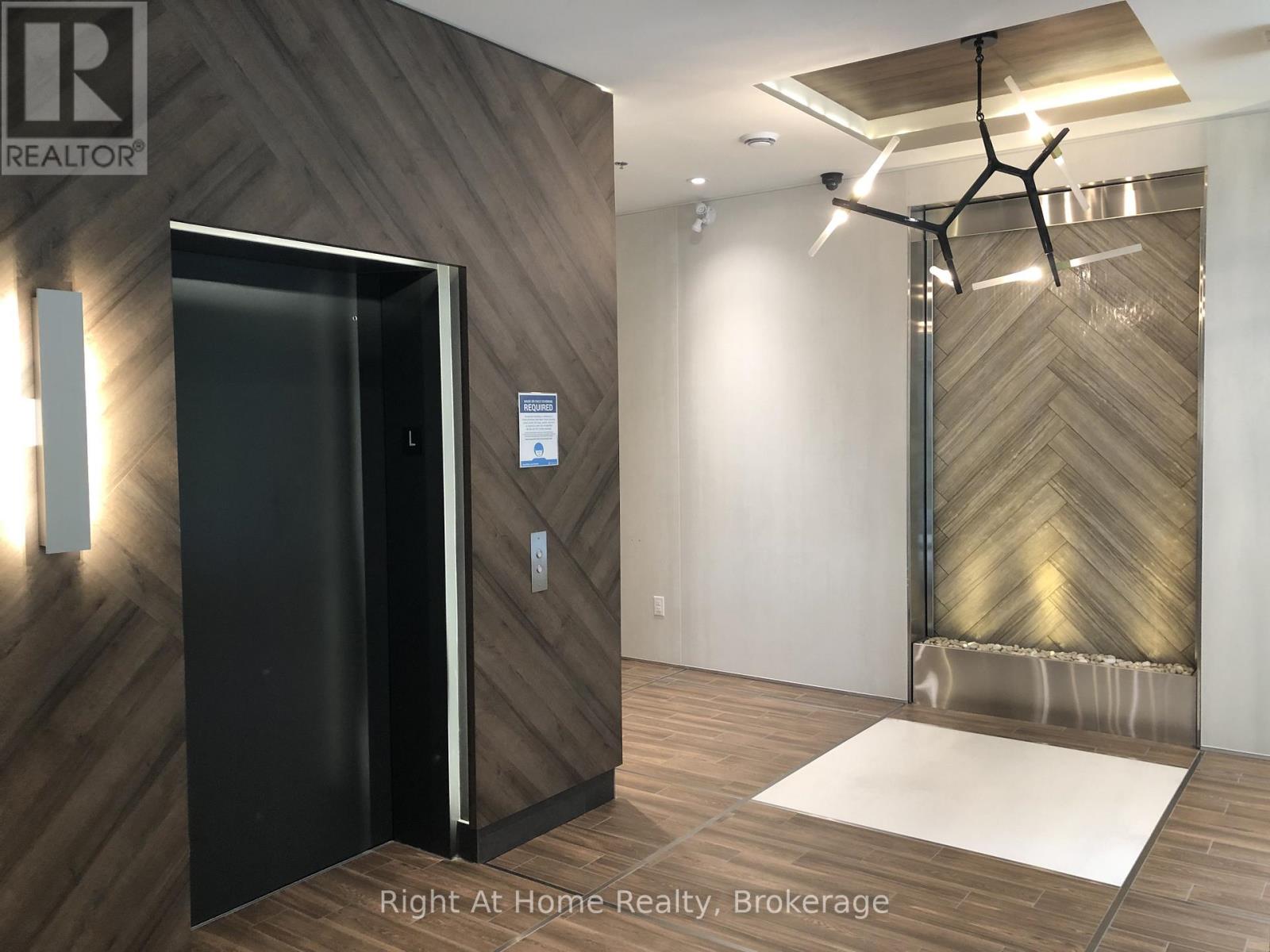 606 - 455 Charlton Avenue E, Hamilton, Ontario  L8N 0B2 - Photo 3 - X12671016