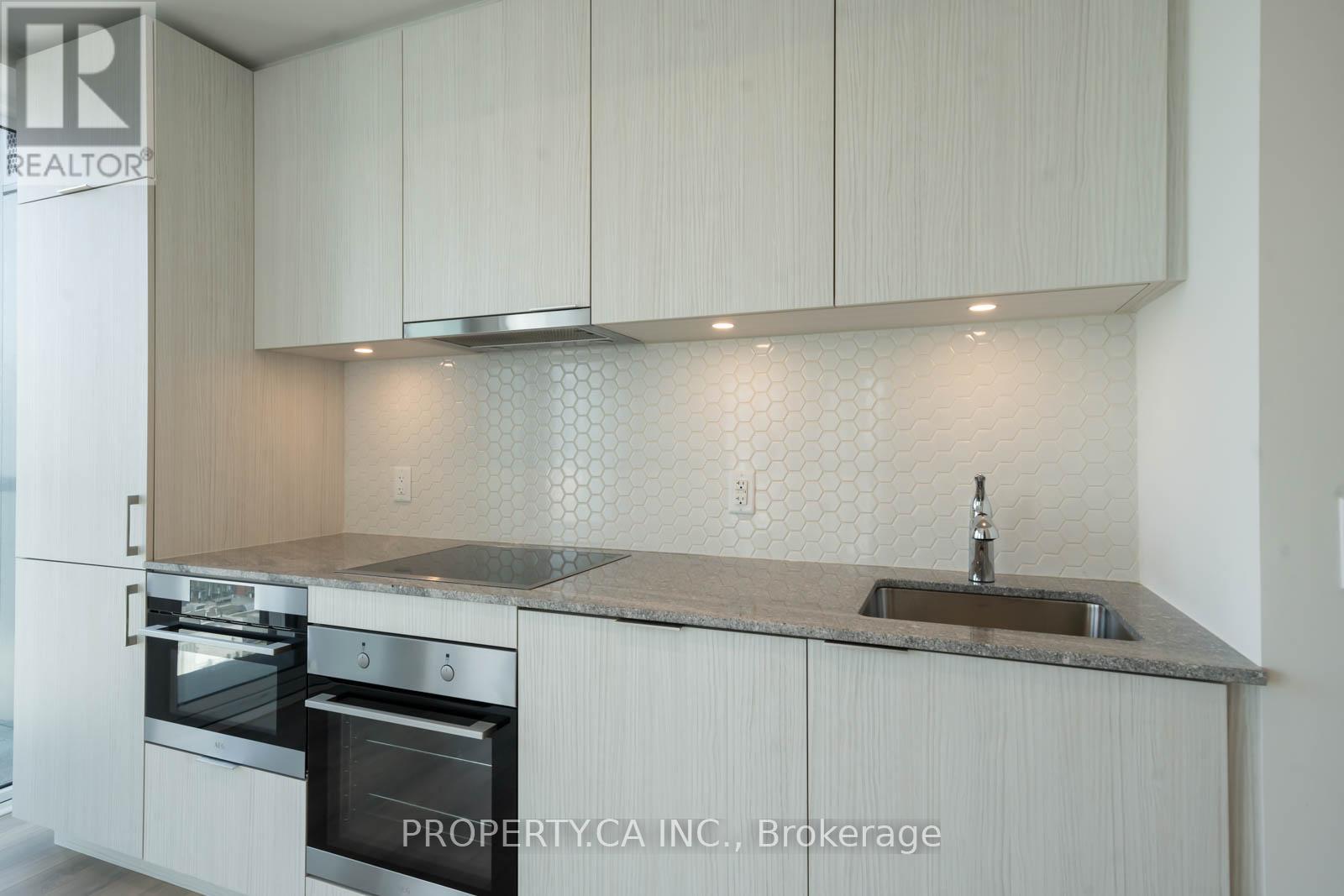 1905 - 158 Front Street E, Toronto, Ontario  M5A 0K9 - Photo 14 - C12665366