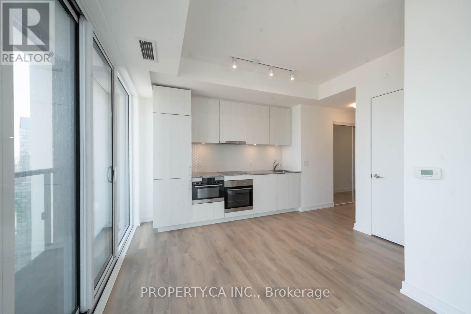 1905 - 158 Front Street E, Toronto, Ontario  M5A 0K9 - Photo 13 - C12665366