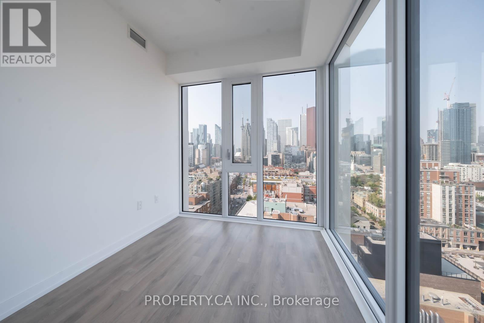 1905 - 158 Front Street E, Toronto, Ontario  M5A 0K9 - Photo 8 - C12665366