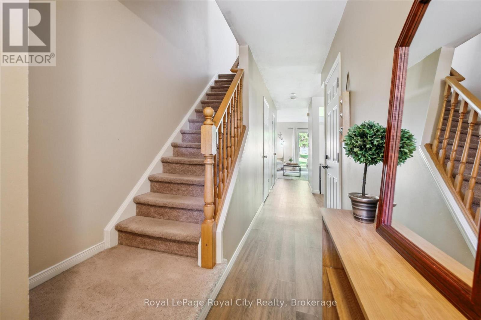 69 Roehampton Crescent, Guelph (Pineridge/westminster Woods), Ontario  N1L 1M8 - Photo 11 - X12671066