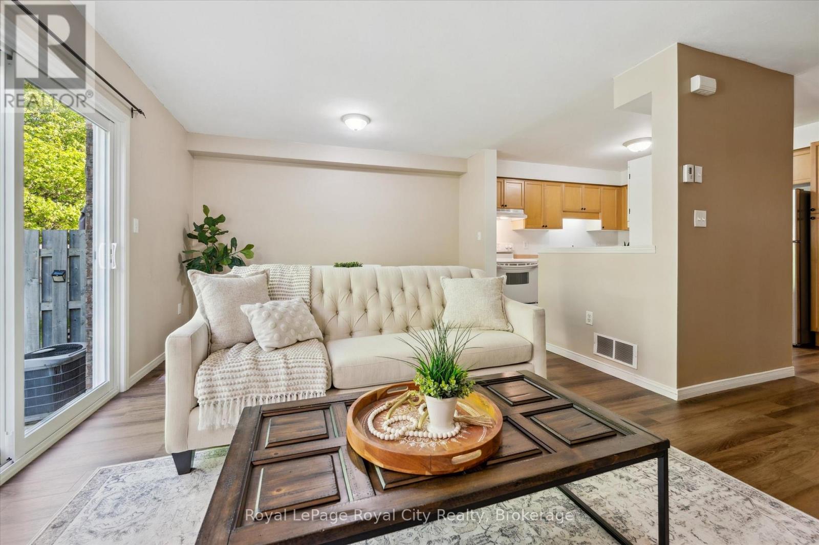 69 Roehampton Crescent, Guelph (Pineridge/westminster Woods), Ontario  N1L 1M8 - Photo 26 - X12671066