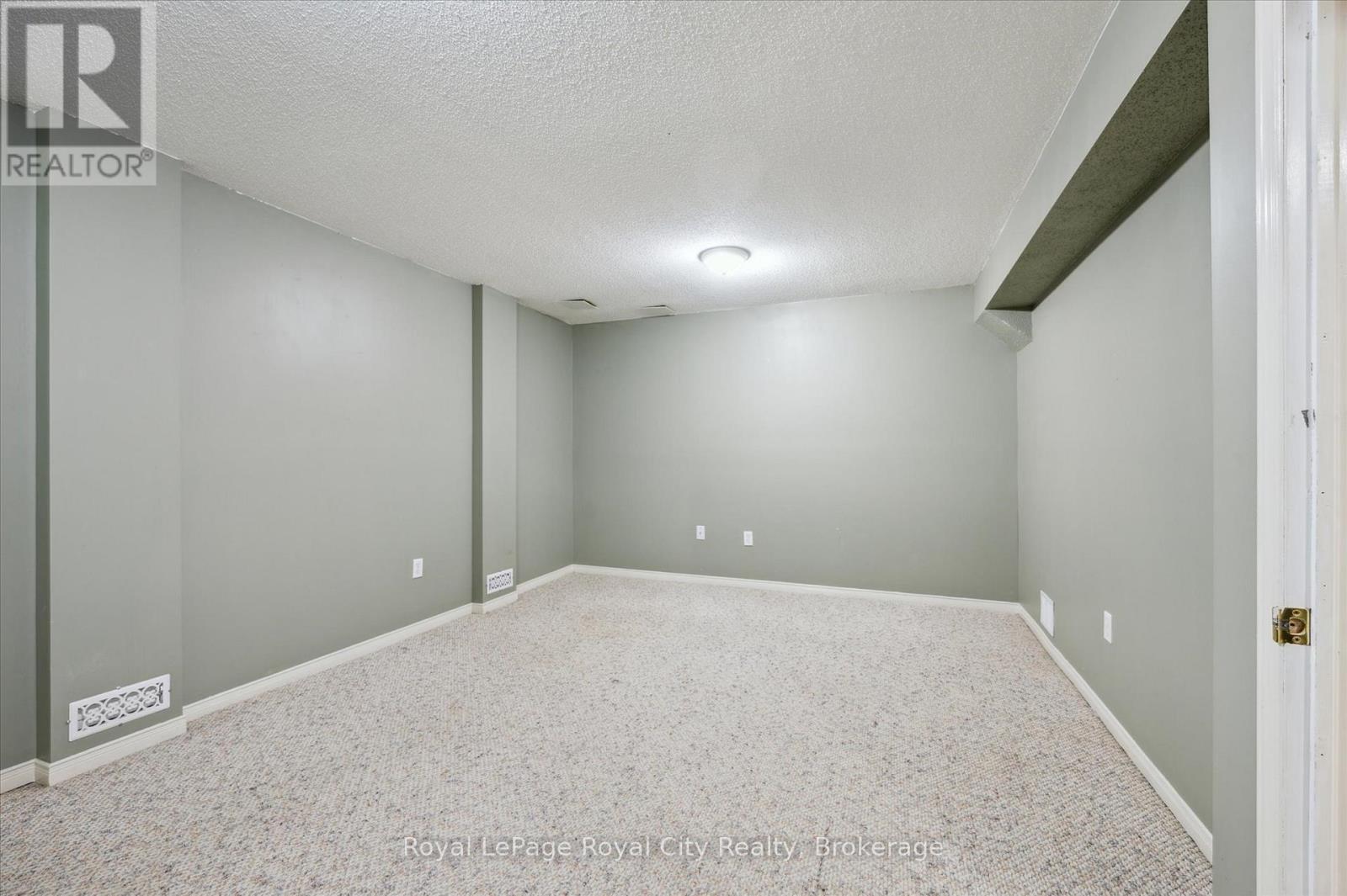 69 Roehampton Crescent, Guelph (Pineridge/westminster Woods), Ontario  N1L 1M8 - Photo 39 - X12671066