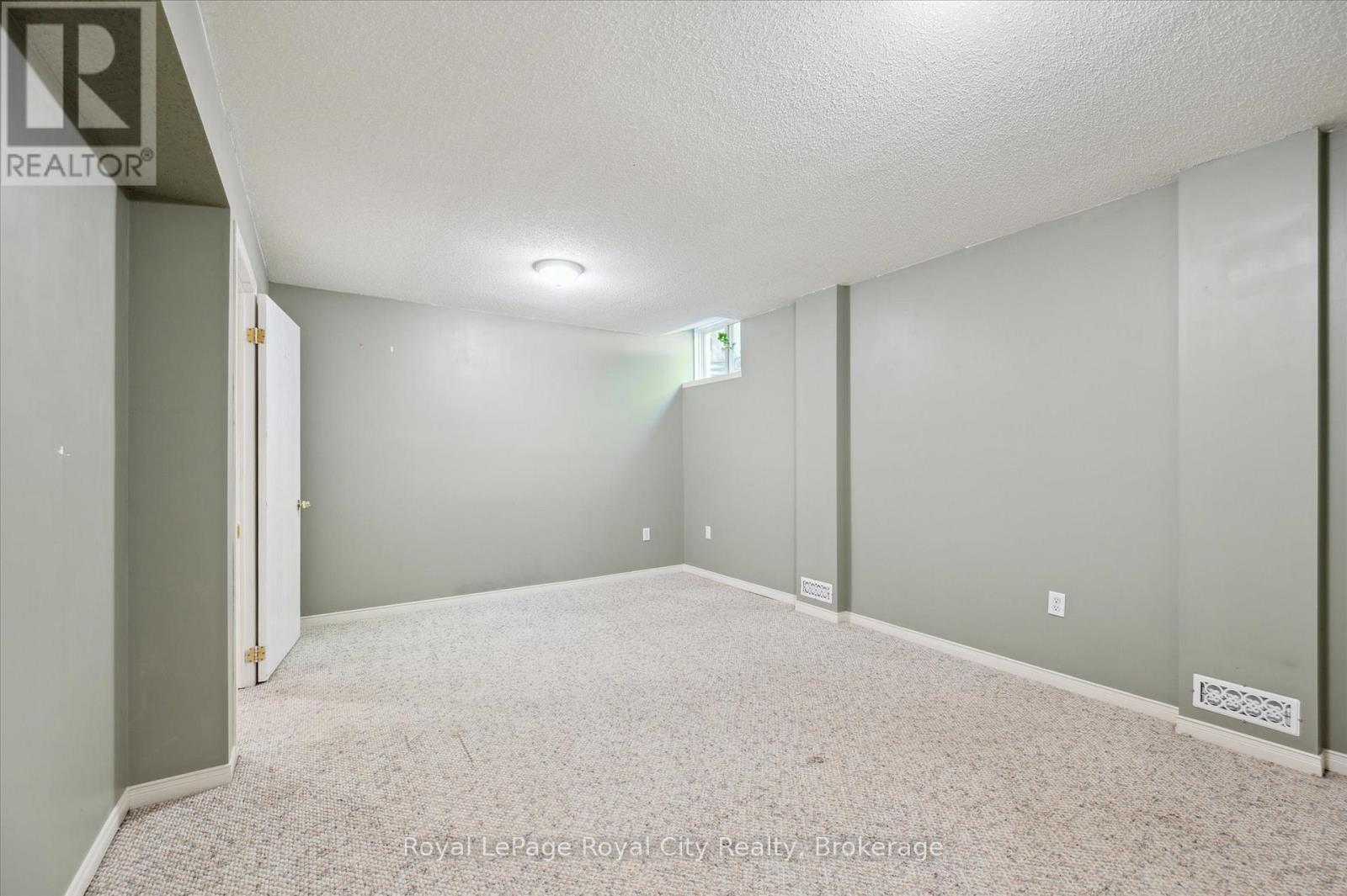 69 Roehampton Crescent, Guelph (Pineridge/westminster Woods), Ontario  N1L 1M8 - Photo 40 - X12671066