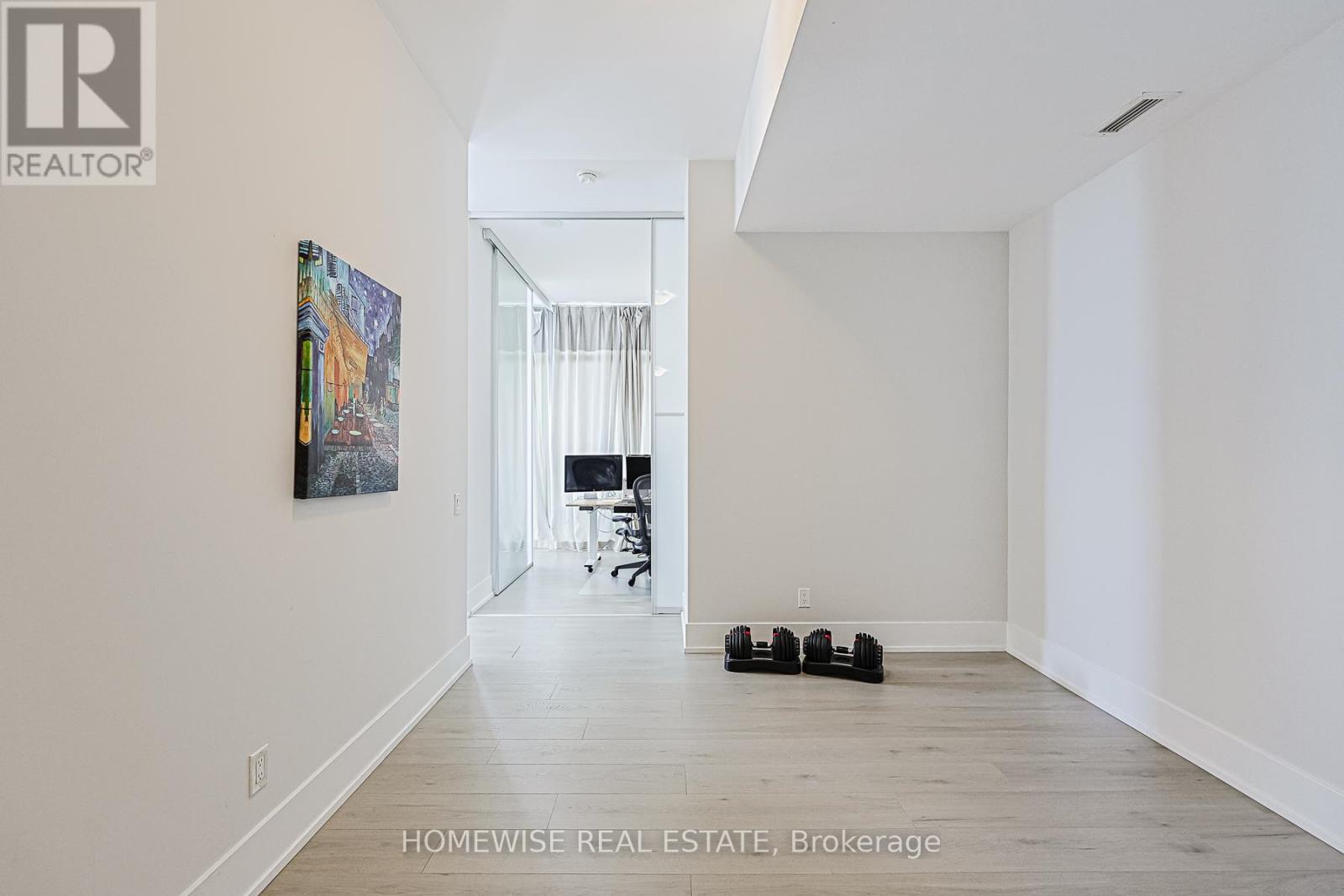 4203 - 33 Charles Street E, Toronto, Ontario  M4Y 0A2 - Photo 5 - C12671052