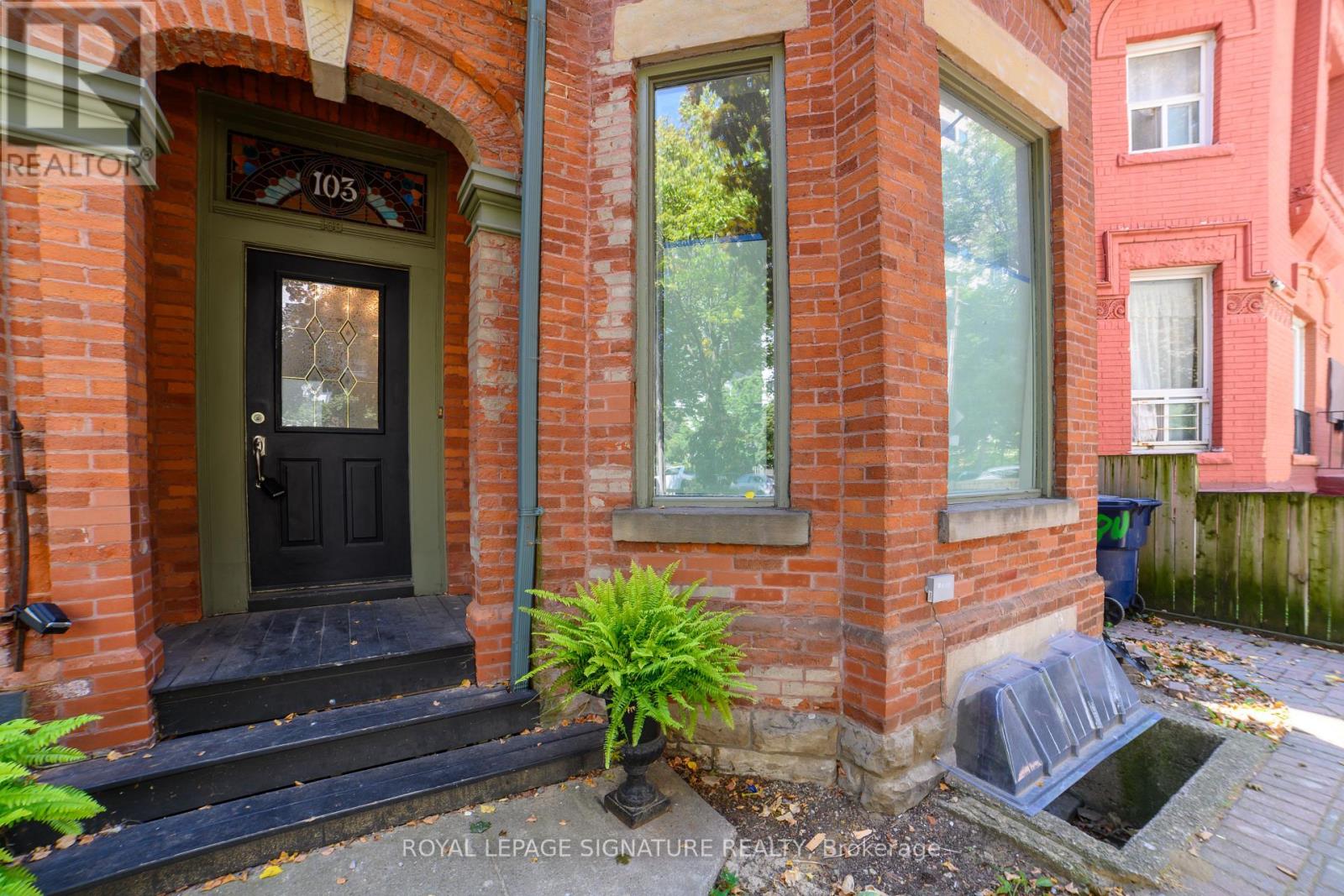 BSMT - 103 GLOUCESTER STREET, Toronto, Ontario