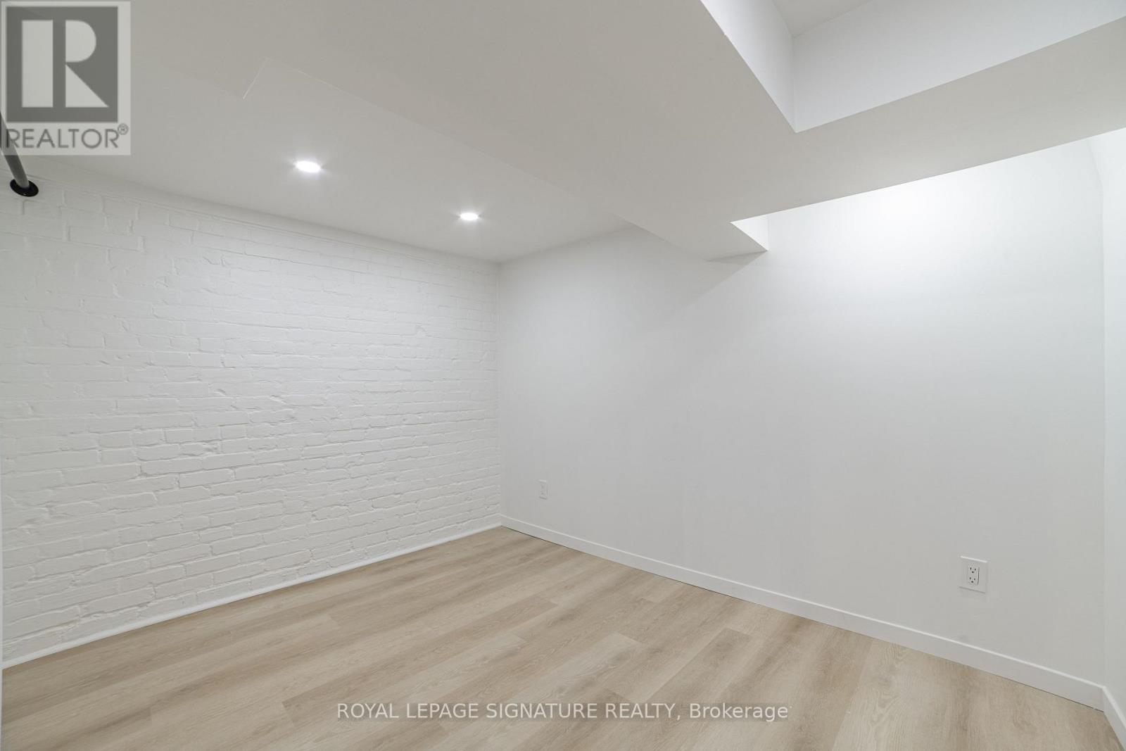 Bsmt - 103 Gloucester Street, Toronto, Ontario  M4Y 1M2 - Photo 22 - C12671094