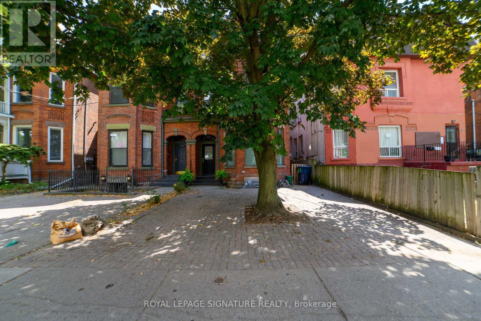 Bsmt - 103 Gloucester Street, Toronto, Ontario  M4Y 1M2 - Photo 3 - C12671094