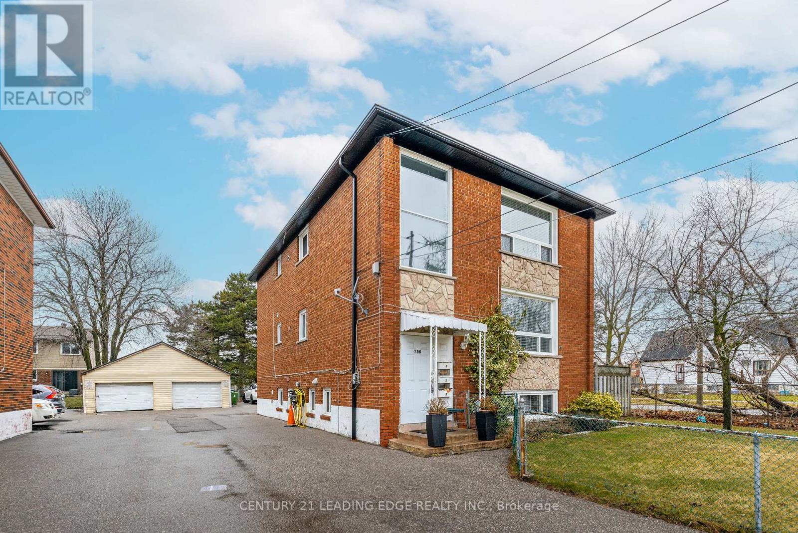 1 - 796 MIDLAND AVENUE, Toronto, Ontario